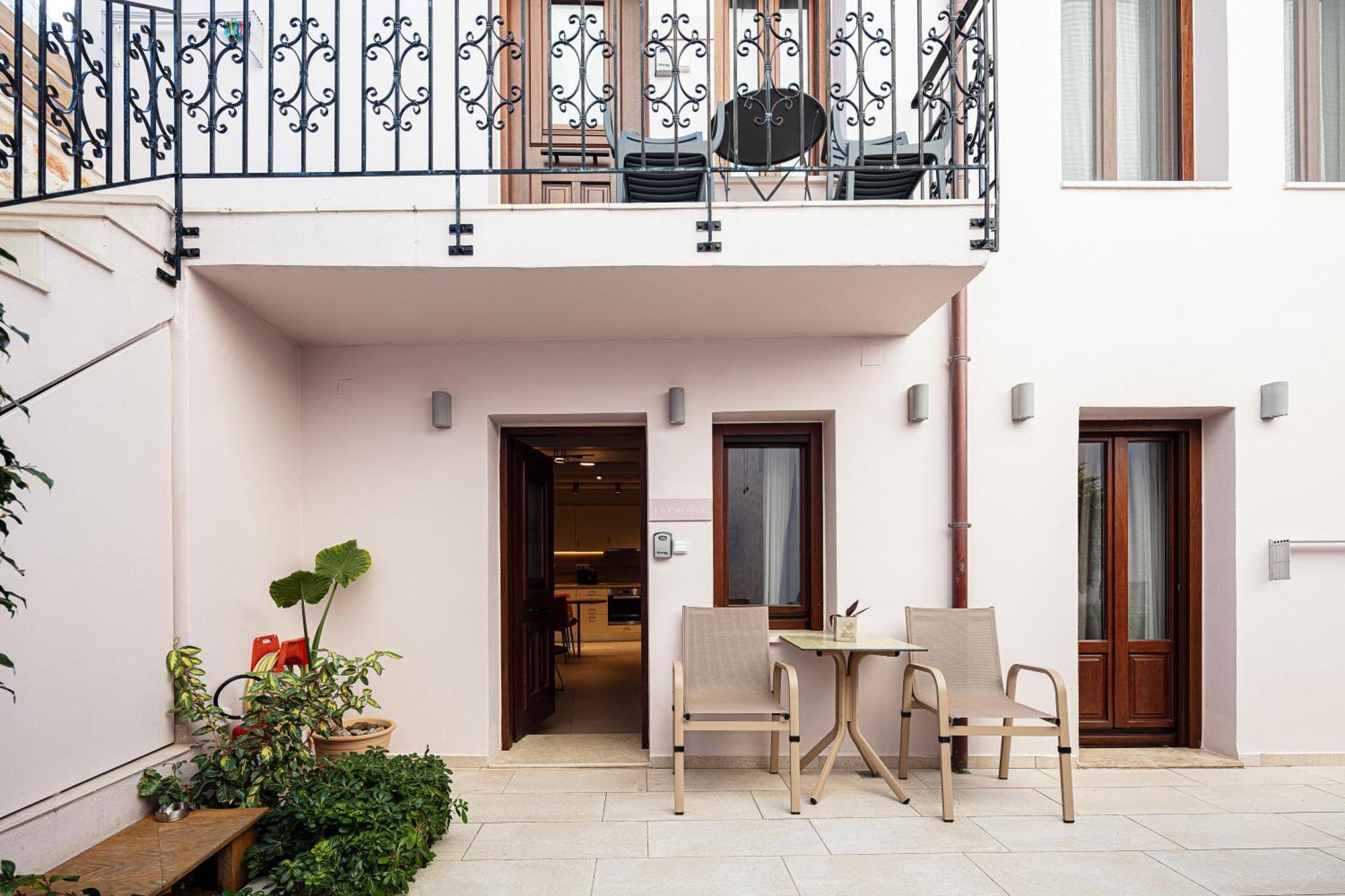 Philikon Luxury Suites Retimno Zewnętrze zdjęcie